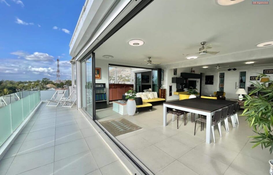 Accessible aux étrangers, magnifique Penthouse, Rivière-Noire
