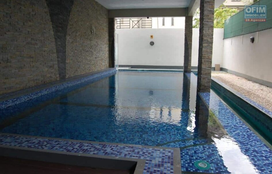 Appartement T4 avec piscine et ascenseur au calme à Flic en Flac.