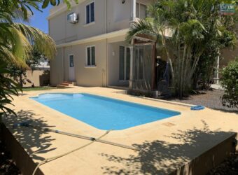 Belle Villa 4 chambres avec piscine au calme à Flic en Flac