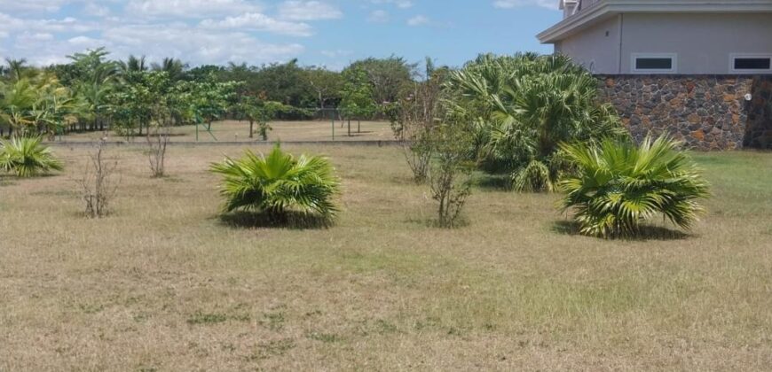 A vendre terrain dans une résidence haute gamme et sécurisée à Bois chandelle, Mont Choisy