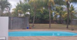 Charmante villa de 269 m2 avec piscine et jardin arboré, Balaclava