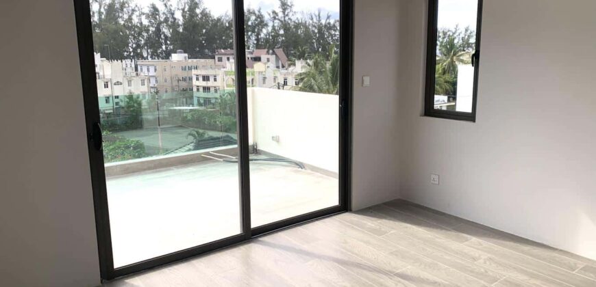 Charmant Penthouse de 135 m2 accessible aux étrangers, Flic en Flac