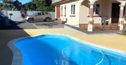 A vendre une grande maison avec piscine et parking à Vacoas