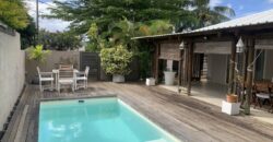 A vendre villa de charme avec piscine nichée proche des commerces à Tamarin