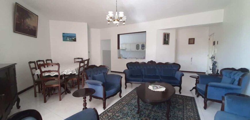 En vente un appartement meublé dans une résidence sécurisée avec Piscine à Quatre Bornes
