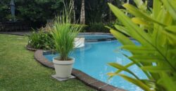 A vendre:Villa de haut standing de 505 m2 avec piscine et magnifique jardin arboré à Hillside, Mapou.