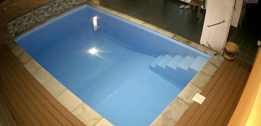 Vente d’une villa moderne avec piscine sur un terrain de 179m2 à Pointe aux Piments