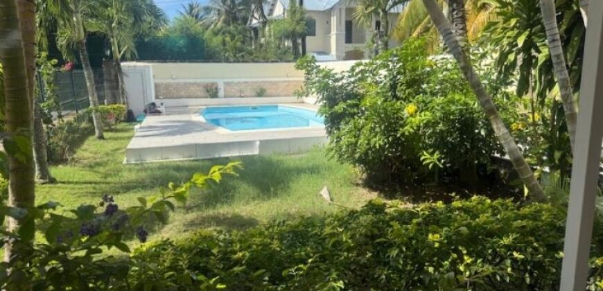 A louer une accueillante villa située dans un cadre paisible à Bain Boeuf