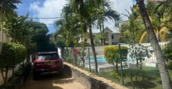 A louer une accueillante villa située dans un cadre paisible à Bain Boeuf