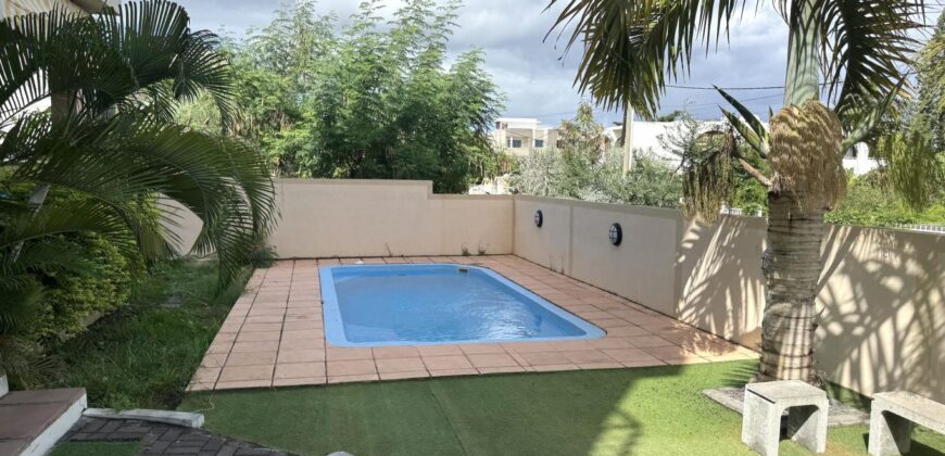 Vente d’un superbe appartement accessible aux étrangers à 5 min à pied de la plage à Flic en Flac