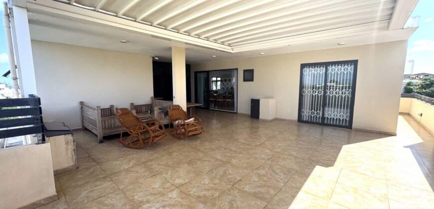 Vente d’un superbe appartement accessible aux étrangers à 5 min à pied de la plage à Flic en Flac