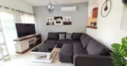A vendre un agréable appartement en duplex avec piscine commune proche plage à Flic en Flac