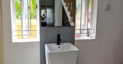 A vendre un agréable appartement en duplex avec piscine commune proche plage à Flic en Flac