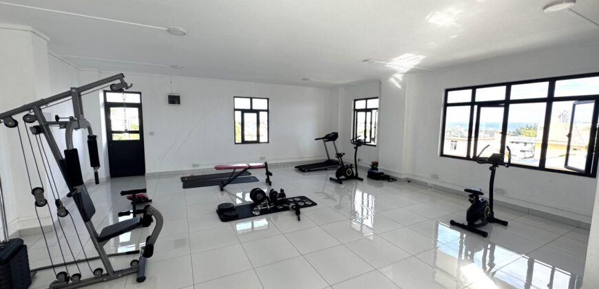 Location d’un appartement moderne avec piscine et salle de sport dans une résidence sécurisée à Flic en Flac