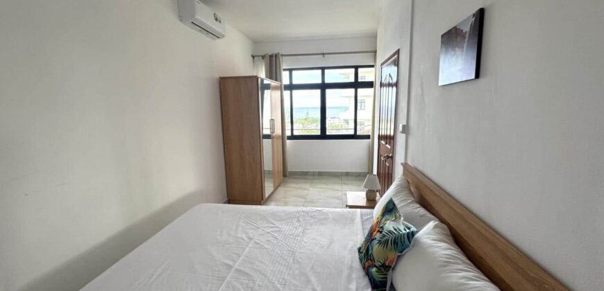 Location d’un appartement moderne avec piscine et salle de sport dans une résidence sécurisée à Flic en Flac