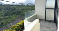 A louer un appartement neuf avec piscine et parking couvert à deux pas de la plage à Flic en Flac
