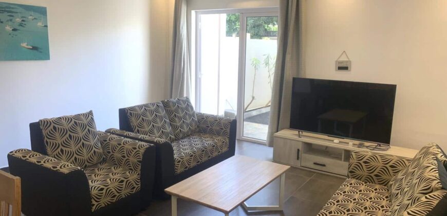 A louer appartement en duplex récent à seulement 5 minutes à pied des commerces et de la plage à Flic en Flac.