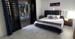 Location d’une élégante villa meublée avec piscine proche de la plage à Grandbaie