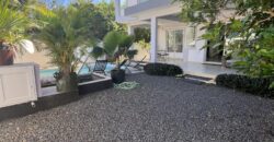 Villa d’exception meublée de 300 m² à louer au cœur d’un jardin luxuriant à Pereybère