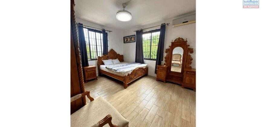 Location d’une agréable villa meublée avec piscine proche plage et commerces à Pereybère
