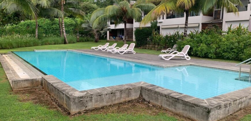 Accessible aux étrangers: A vendre un appartement au rez-de-chaussée d’une résidence calme à Tamarin