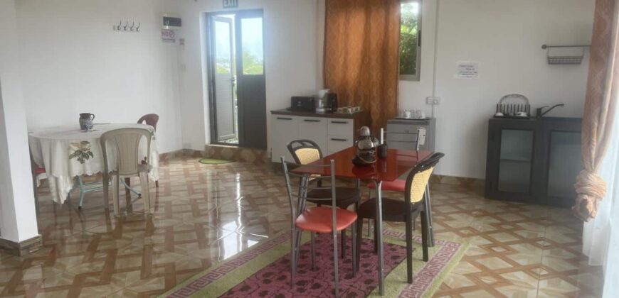 A louer une grande villa séparée en 2 logements proche des commerces à Goodlands