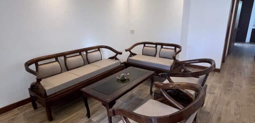 A louer un agréable appartement en duplex situé dans une résidence avec piscine à Trou aux Biches