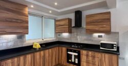 A louer un agréable appartement en duplex situé dans une résidence avec piscine à Trou aux Biches