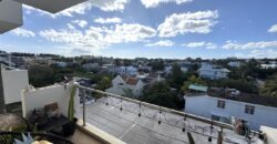 Location d’un studio moderne récemment construit dans une résidence sécurisée à Flic en Flac