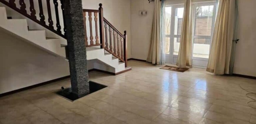 A vendre une villa en duplex nichée au coeur d’un complexe résidentiel à Pereybère
