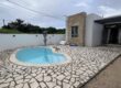Vente d’une agréable villa meublée avec piscine dans un environnement paisible à Calodyne