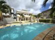 Vente d’une spacieuse villa de 204m2 avec piscine sur un terrain de 398m2 à Pointe aux Sables