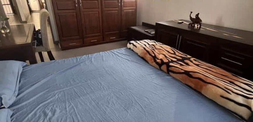 Location d’une charmante villa meublée en duplex située à seulement 2 minutes de la plage à Mont Choisy