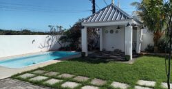 Location d’une villa neuve de luxe avec piscine et jardin dans un cadre agréable à Grand Baie-Chemin 20 Pieds