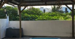 A louer une magnifique villa tout confort avec rooftop, jacuzzi et vue sur le Coin de Mire à Grandbaie