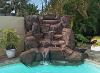 Location d’un spacieux appartement avec piscine situé dans un quartier résidentiel calme proche de Péreybère et Grand Baie