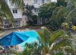 A louer un bel appartement en Triplex dans une résidence avec piscine à Pereybère