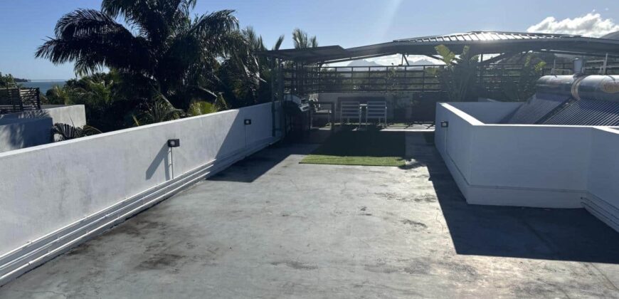 Vente d’un appartement moderne de 184M2 avec toit-terrasse offrant vue panoramique mer et montagne à La Gaulette