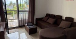 A louer un lumineux appartement avec piscine commune et terrasse à Pereybère