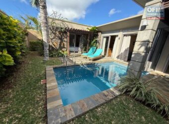 Accessible aux étrangers: Vente d’une villa de luxe meublée avec piscine privée à Grandbaie