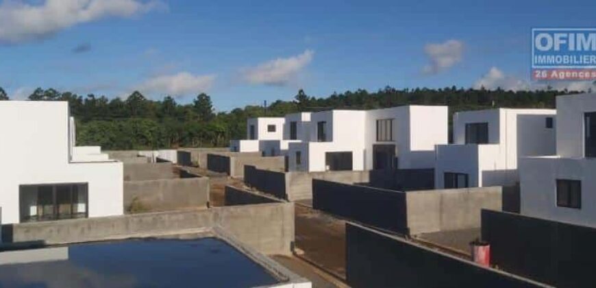 A vendre villa de standing avec piscine à personnaliser selon vos envies dans un cadre paisible à Daruty