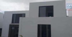 A vendre villa de standing avec piscine à personnaliser selon vos envies dans un cadre paisible à Daruty