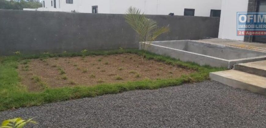 A vendre villa de standing avec piscine à personnaliser selon vos envies dans un cadre paisible à Daruty
