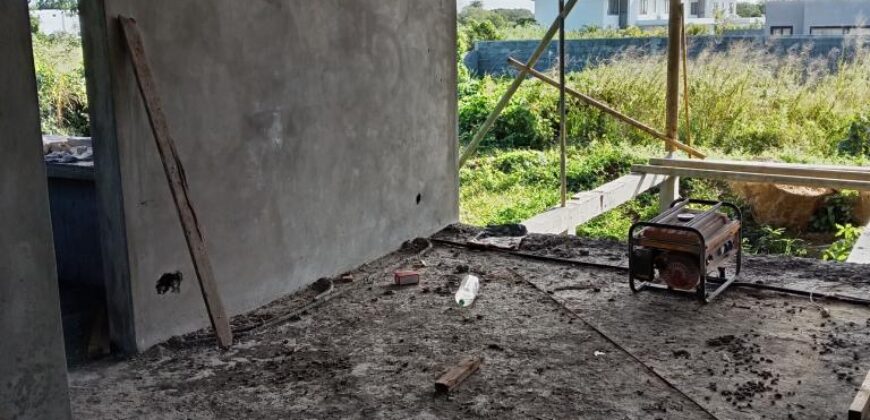 Investissez dans une villa d’exception de 250m2 sur un vaste terrain de 700m2 à Daruty