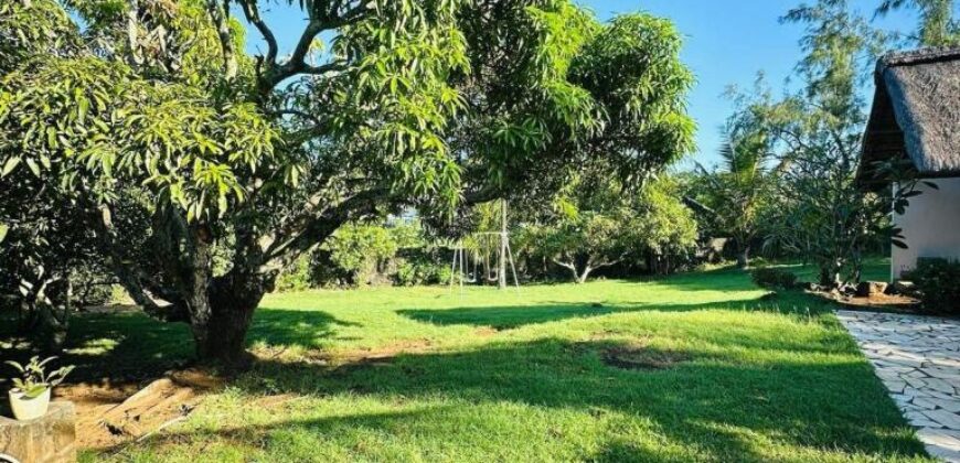Location d’une magnifique villa familiale avec jardin et piscine à deux pas des plages de Grand Baie.