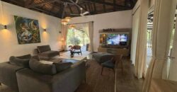 Location d’une magnifique villa familiale avec jardin et piscine à deux pas des plages de Grand Baie.