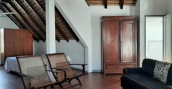 Location d’une charmante villa avec jardin verdoyant en front de mer à Pointe aux Sables