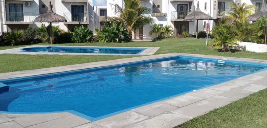 Location d’une charmante villa en duplex entièrement rénovée offrant un accès aux piscines dans un complexe résidentiel à 5 minutes de Goodlands