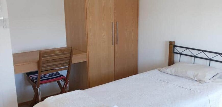 Location d’une charmante villa en duplex entièrement rénovée offrant un accès aux piscines dans un complexe résidentiel à 5 minutes de Goodlands