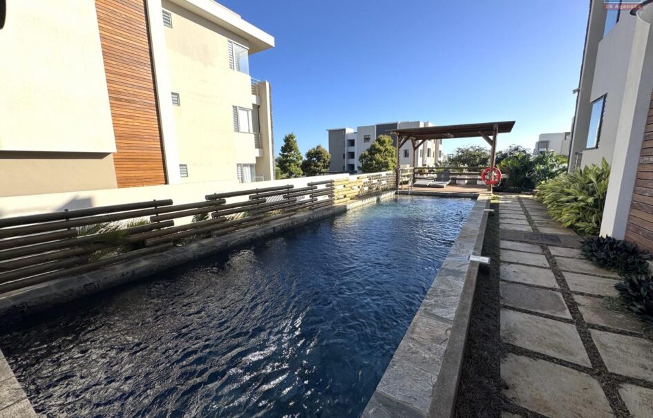 Location d’un magnifique appartement récent dans une résidence sécurisée avec piscine commune et parking sécurisé à Flic en Flac